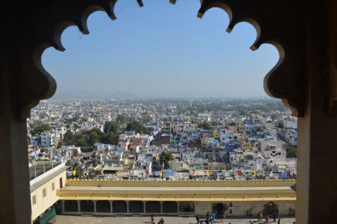 Udaipur: Highlights of Udaipur, Guided Half-Day Car Tour - Saheliyon Ki Bari Garden Experience