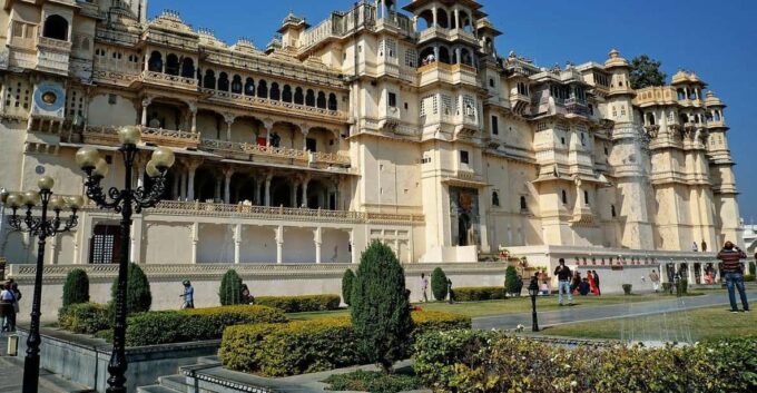 Udaipur Lake With Jaisalmer Desert Safari Tour 5D/4N - Important Considerations