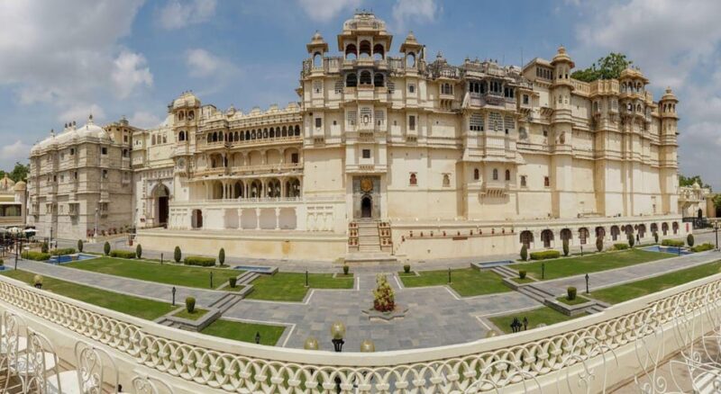 Udaipur: Local City Sightseeing Private Guided Tour - Important Information