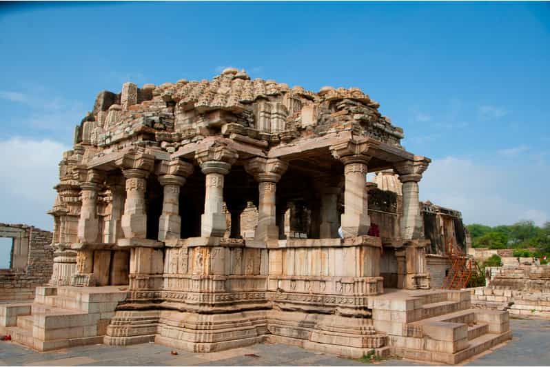 Udaipur: Private Day Trip to Chittorgarh Fort - Key Attractions