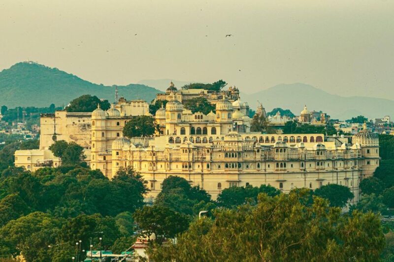Udaipur: Private Full-Day Sightseeing Tour With a Tour Guide - Key Points