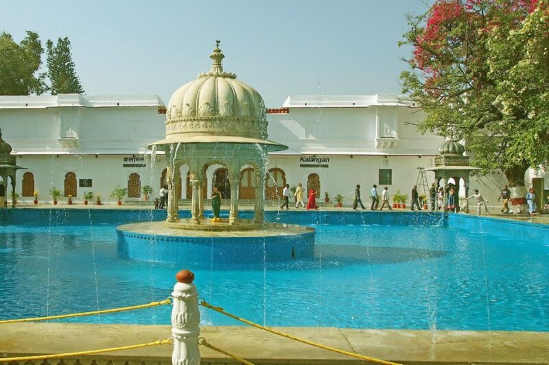 Udaipur: Private Full-Day Sightseeing Tour With a Tour Guide - Accessibility Considerations