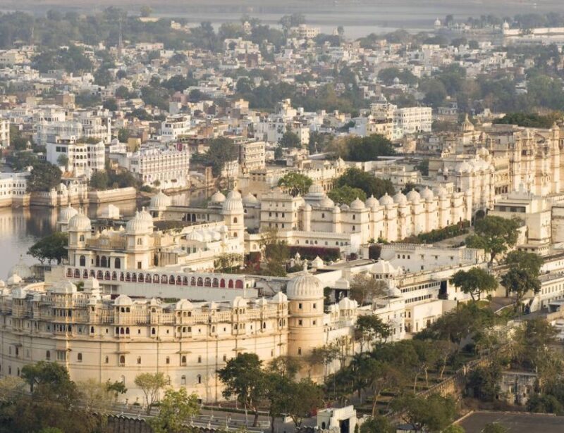 Udaipur: Private Sightseeing Guided City Tour in Udaipur - Experience Highlights
