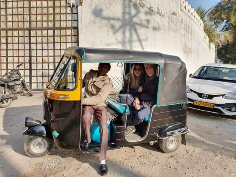 Udaipur Private Sightseeing Tour With Guide - Key Points