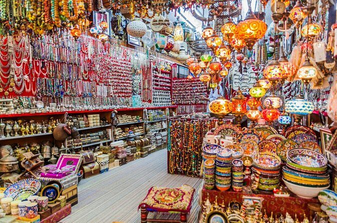 Udaipur: Shopping Tour with Local Bazaars and Artisan Workshops - Who Should Consider This Tour?