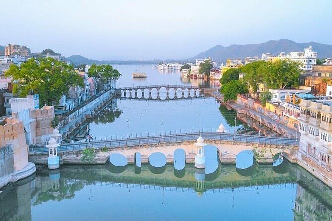 Udaipur Sightseeing Tour with Jagmandir Boat ride and City Palace - Itinerary Breakdown: What to Expect