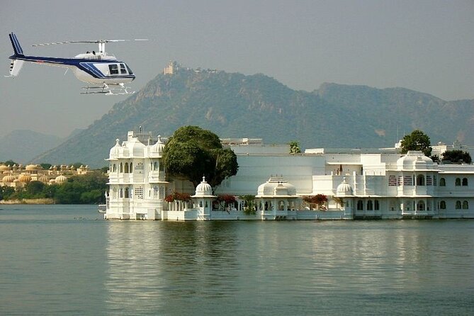 Udaipur, the City of Lakes - a Heritage Walk With Private Transfers - Health and Accessibility