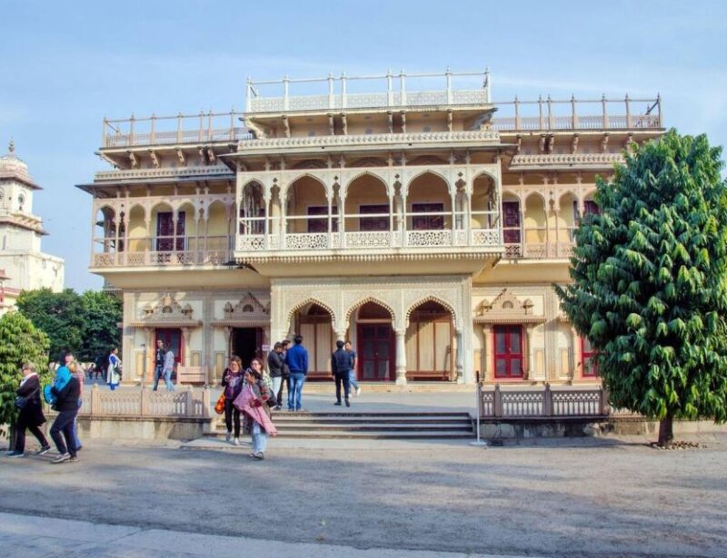 Udaipur to Jaipur via Pushkar Private Tour by Cab - Day 1: Udaipur Sightseeing