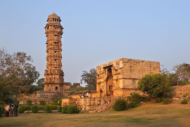 Udaipur to Jaipur via Visiting Chittorgarh Fort Guide Tour - Good To Know