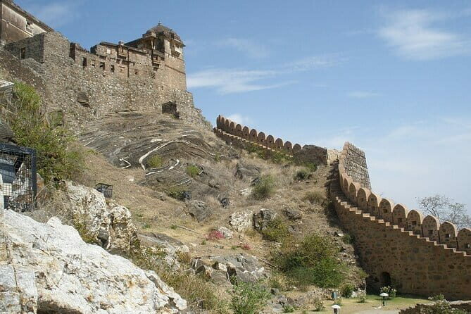 Udaipur to Kumbhalgarh and Ranakpur Full-Day Tour with Lunch - Who Should Book This Tour?