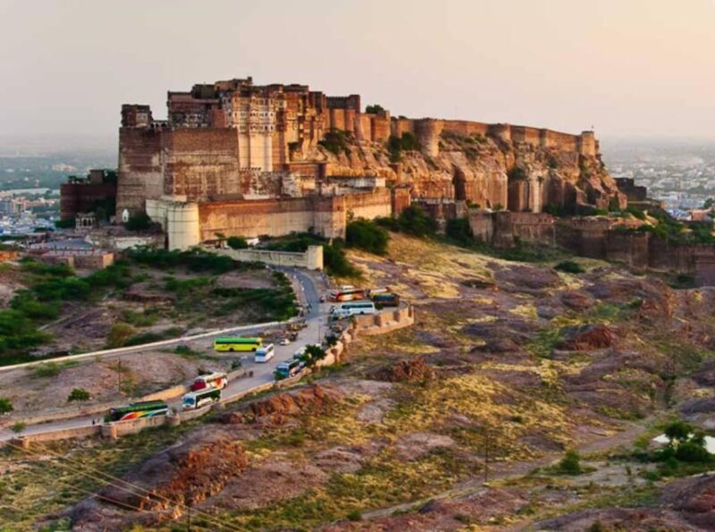 Udaipur To Kumbhalgarh Fort To Ranakpur To Jodhpur Drop Off - Transportation Details