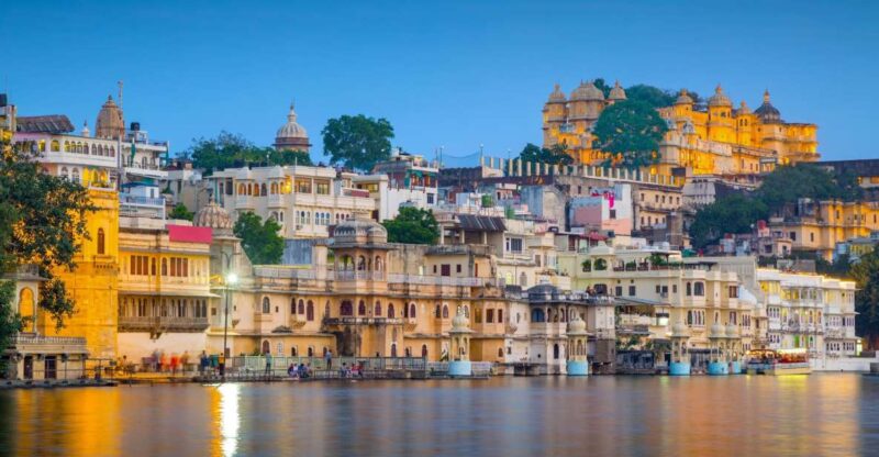 Udapiur: Night Walking Tour - Key Points