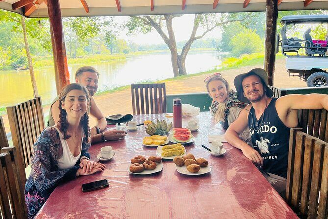 Udawalawa Wild Life Safari - Transportation and Group Size