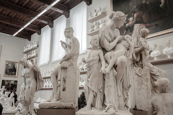 Uffizi Gallery Entry Ticket With Audio Tour in Florence - Location and Meeting Point