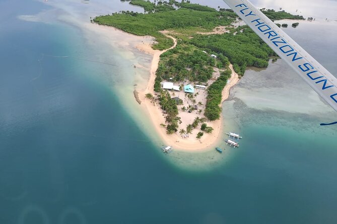 Ugong Rock Spectacular Seaplane Scenic Flight - 60 Minutes - Professionalism of the Crew