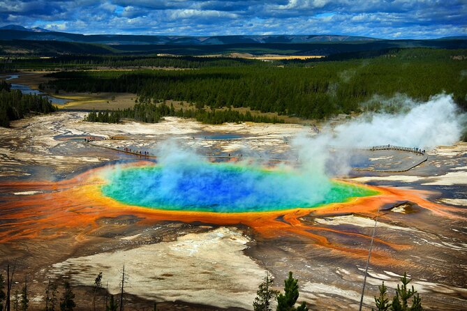 Ultimate Audio Tours: Yellowstone, Glacier, Grand Teton & Banff - Traversing Grand Teton National Park