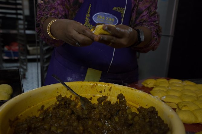 Ultimate Food Journey - Making Popiah and Kueh Pie Tees