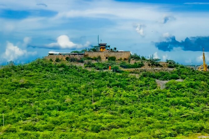 Ultimate Full-Day Private Tour: Discover All Curacao Highlights - Exploring Historical Landmarks