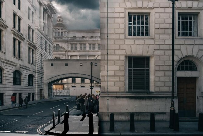 Ultimate Guide to London Tour - Key Points