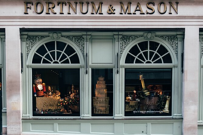 Ultimate Guide to London Tour - Meeting and End Points
