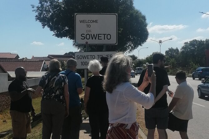Ultimate Johannesburg Soweto Experience With Apartheid Museum - Experiencing the Apartheid Museum