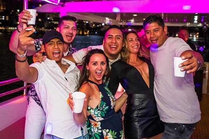 Ultimate Party in Miami : Boat Party, Party Bus & Nightclub - Boat Party With Sunset Views