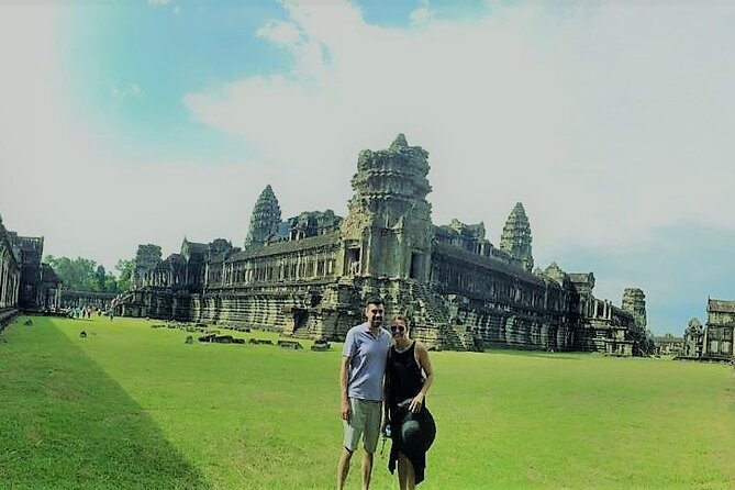 Ultimate Private Guided Tours, Sunrise Angkor Wat, Bayon, Ta Prohm, Banteay Srei - Grandeur of Angkor Thom and Bayon