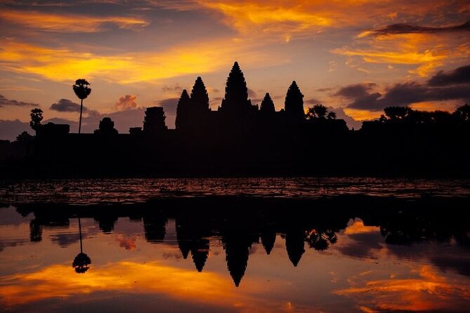 Ultimate Private Guided Tours, Sunrise Angkor Wat, Bayon, Ta Prohm, Banteay Srei - Exquisitely Carved Banteay Srei