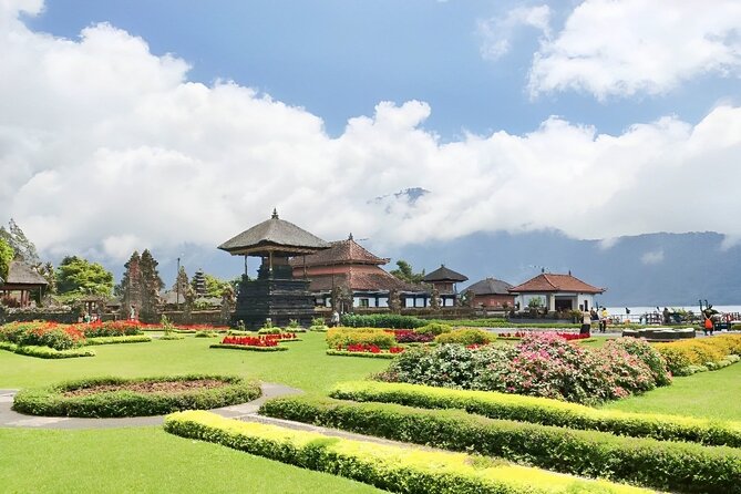 Ulun Danu Beratan Temple Tanah Lot Tour by UNESCO World Heritage - Taman Ayun Temple and Grounds