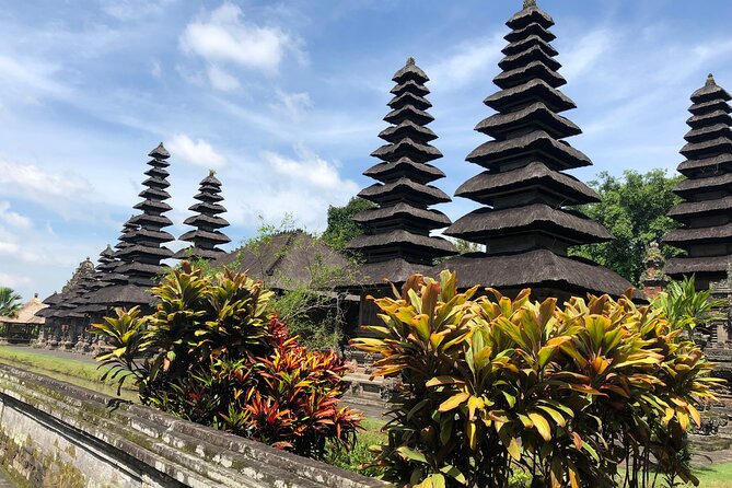 Ulun Danu Bratan Temple With Tanah Lot Sunset - Tanah Lot Temple
