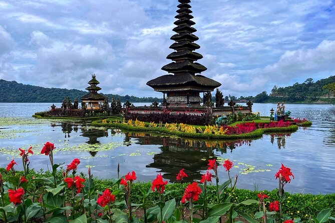Ulun Danu Temple, Handara Gate, Leke-Leke Waterfall Day Tour - Leke-Leke Waterfall