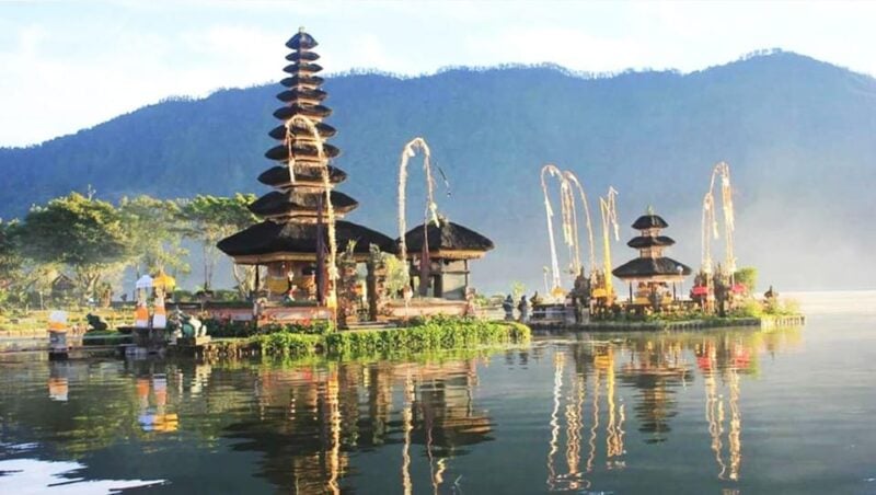 Ulundanu, Handara Gate, Jatiluwih & Banyumala Waterfall Tour - Transportation and Pickup
