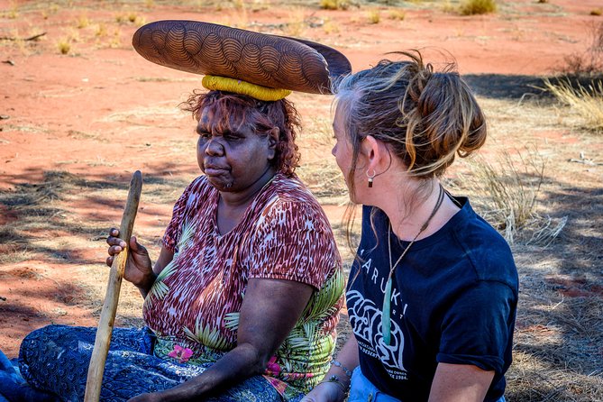 Uluru Aboriginal Art and Culture - Dot Painting Workshop