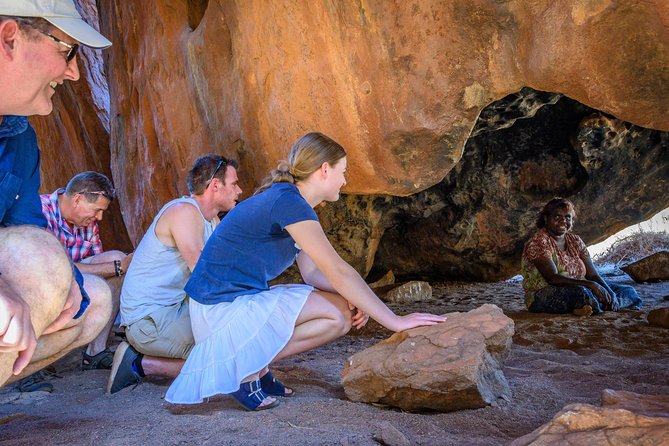 Uluru Aboriginal Art and Culture - Oral Storytelling Traditions