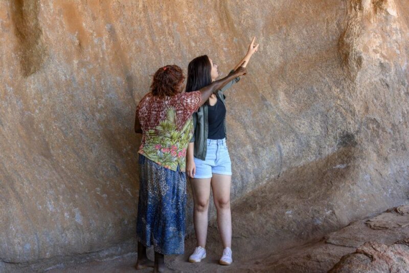 Uluru: Aboriginal Art & Culture Experience - What to Bring