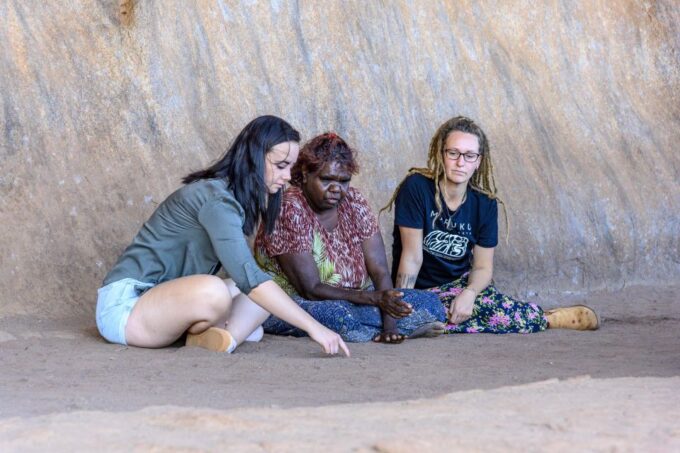 Uluru: Aboriginal Art & Culture Experience - Experiencing Traditional Tools