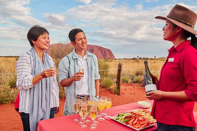 Uluru (Ayers Rock) Sunset Tour - Inclusions and Amenities