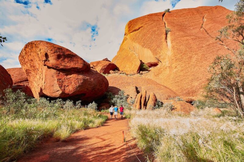 Uluru: Guided Walking Tour at Sunrise With Light Breakfast - Additional Information