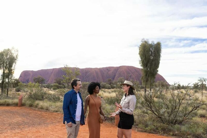 Uluru: Small Group Sunset Tour with Sparkling Wine - FAQ