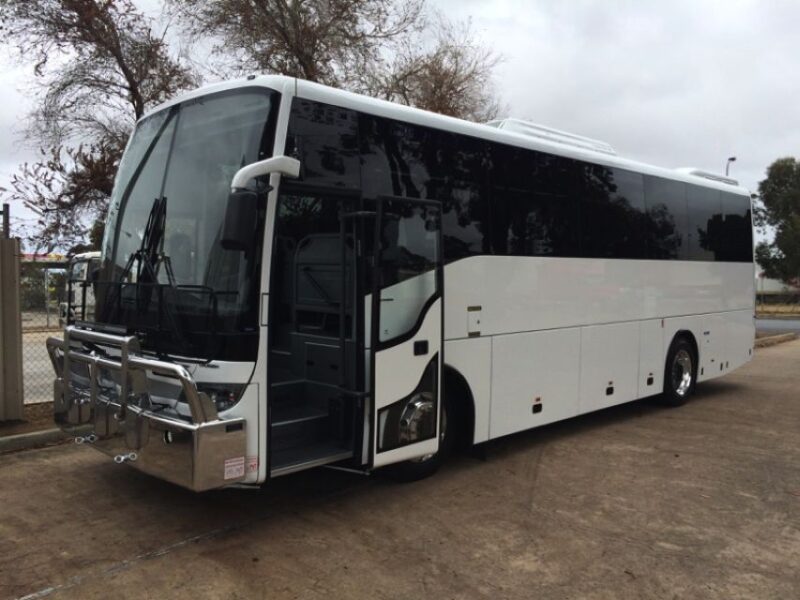 Uluru to Alice Springs or Alice to Uluru 1-Way Luxe Transfer - Key Points