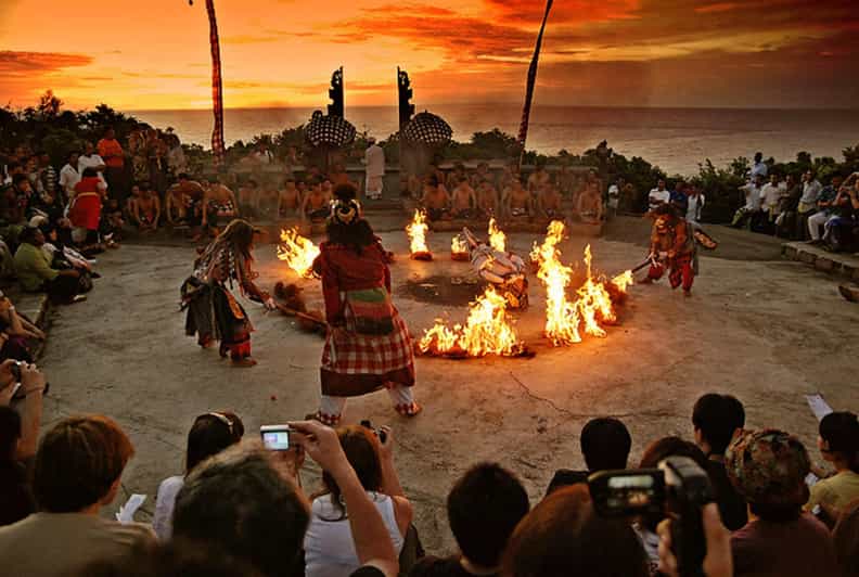 Uluwatu: Kecak Dance, Pandawa Beach, and Garuda Wisnu Kencana - Itinerary Highlights