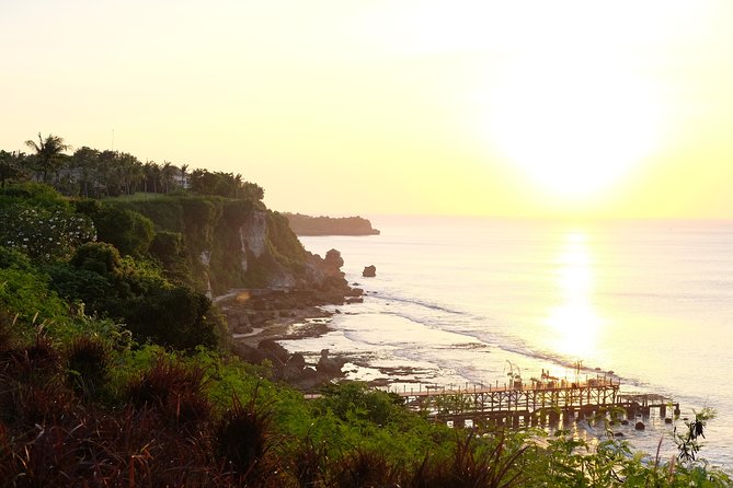Uluwatu Sunset, Kecak Dance and Jimbaran Seafood Dinner - Breathtaking Uluwatu Temple Views