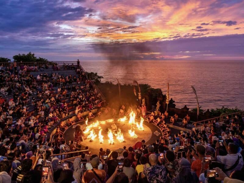Uluwatu Sunset Temple - Kecak Dance Show & Seafood Dinner - A Closer Look at the Experience