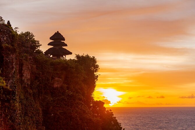 Uluwatu Sunset Tour: Uluwatu Temple & Kecak Dance - Understanding the Kecak Dance