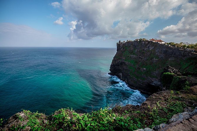 Uluwatu Temple Balangan Beach Ebike Private Tour - Highlights of Uluwatu Temple