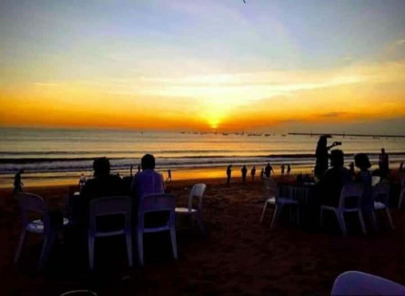Uluwatu: Temple Sunset, Kecak Dance & Jimbaran Dinner - Key Points