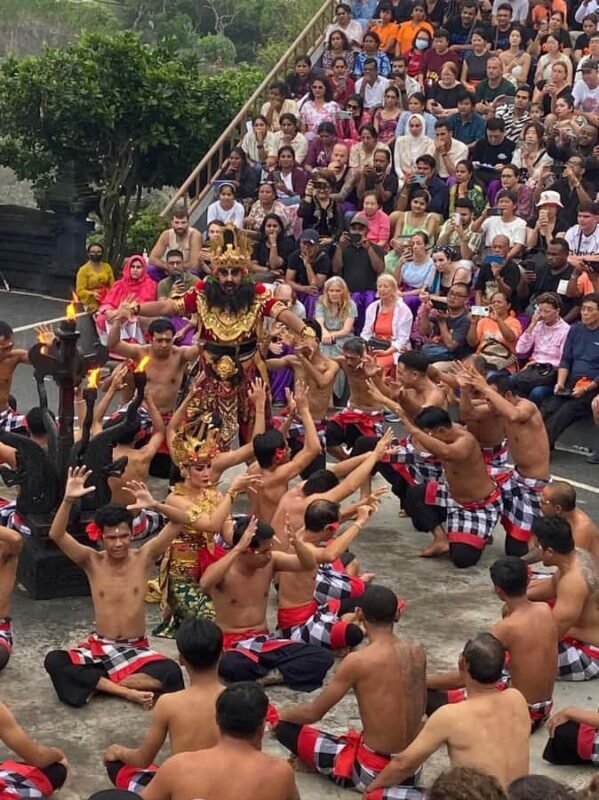 Uluwatu: Temple Sunset, Kecak Dance & Jimbaran Dinner - A Deep Dive into the Experience