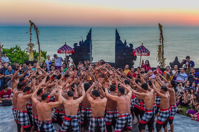 Uluwatu Temple Tour With Eat Pray and Love (EFL) Beach Visit - Uluwatu Temple Experience