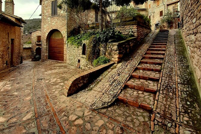 Umbria off the Beaten Track. Rasiglia, Trevi, Bevagna, and Collepino - Tasting Trevis Renowned Olive Oil
