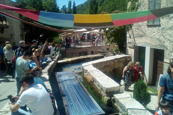 Umbria off the Beaten Track. Rasiglia, Trevi, Bevagna, and Collepino - Sipping Wine in Collepino